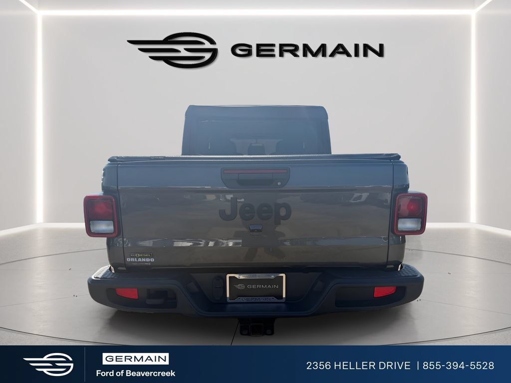 Used 2023 Jeep Gladiator Sport AWD/4WD image 7