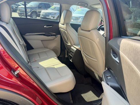 Used 2019 Cadillac XT4 Luxury FWD image 15