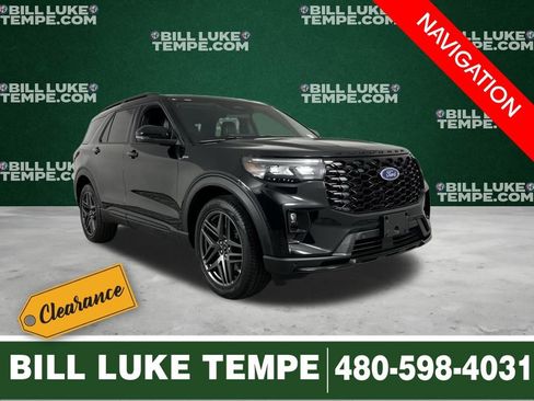 Used 2025 Ford Explorer ST-Line w/ ST-Line Street Pack image 1