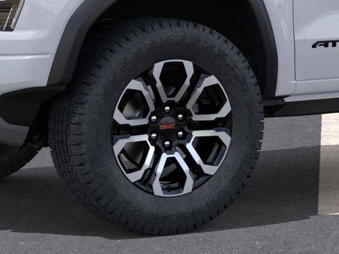 New 2026 GMC Canyon AT4 w/ AT4 Premium Package AWD/4WD image 39