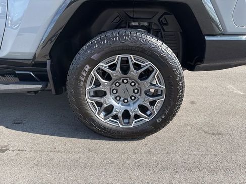 Used 2025 GMC Hummer EV 3X AWD/4WD image 11