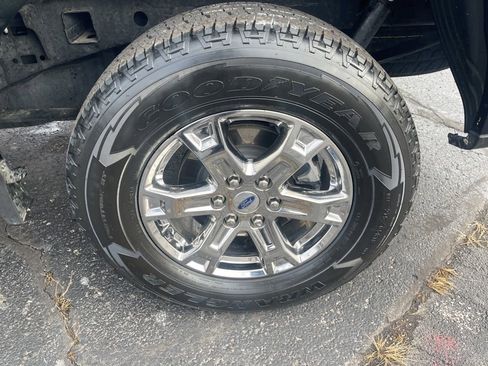 Used 2023 Ford F150 XLT w/ Equipment Group 302A High image 17