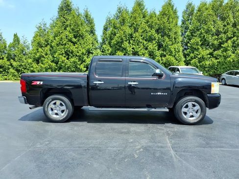 Used 2011 Chevrolet Silverado 1500 LT w/ All-Star Edition RWD image 2