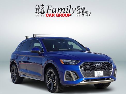 Used 2021 Audi Q5 e Premium Plus w/ Premium Plus Package image 3