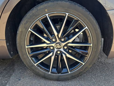 Used 2022 Toyota Camry SE FWD image 19