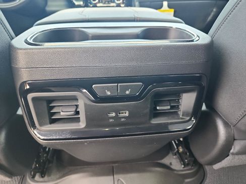 Certified 2025 GMC Sierra 1500 AT4 w/ AT4 Premium Package AWD/4WD image 13