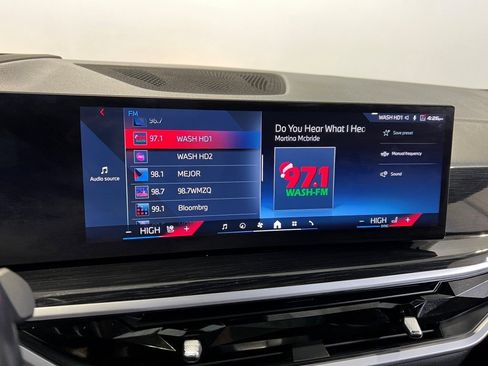 Used 2024 BMW X7 M60i w/ Executive Package image 44