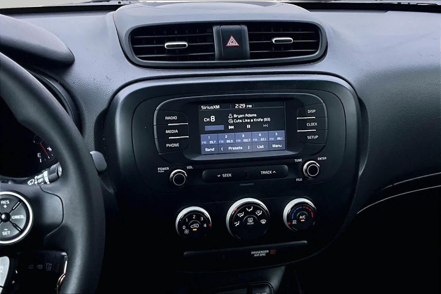 Used 2019 Kia Soul FWD image 6