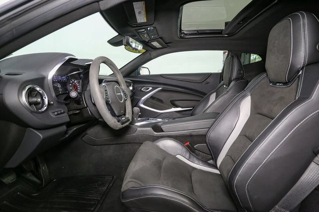 Used 2023 Chevrolet Camaro SS RWD image 40