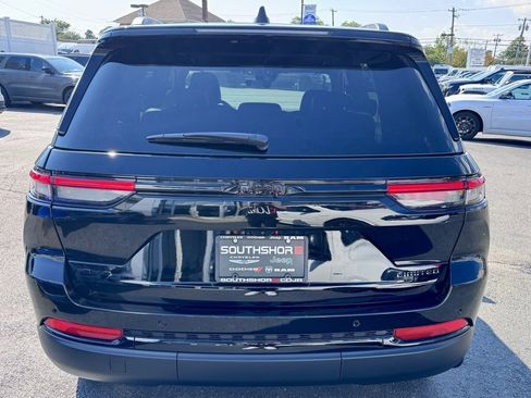 New 2025 Jeep Grand Cherokee Limited w/ Black Appearance Package image 6