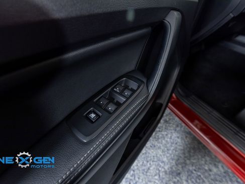 Used 2020 Ford Ranger Lariat w/ Equipment Group 501A Mid image 12