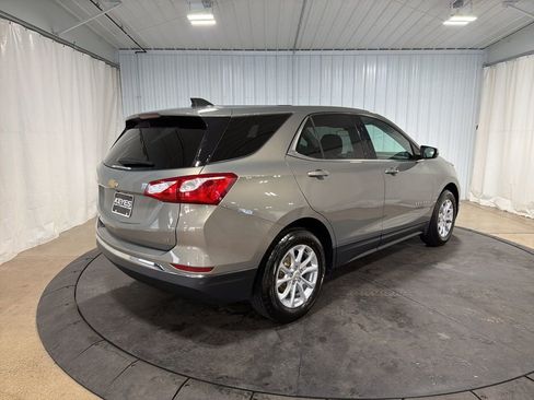 Used 2018 Chevrolet Equinox LT image 9