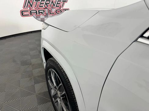 Used 2019 GMC Acadia Denali AWD/4WD image 23