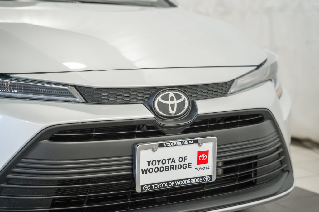 Used 2026 Toyota Corolla LE w/ LE Premium Package FWD image 10