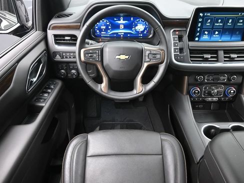 Used 2024 Chevrolet Tahoe High Country AWD/4WD image 15