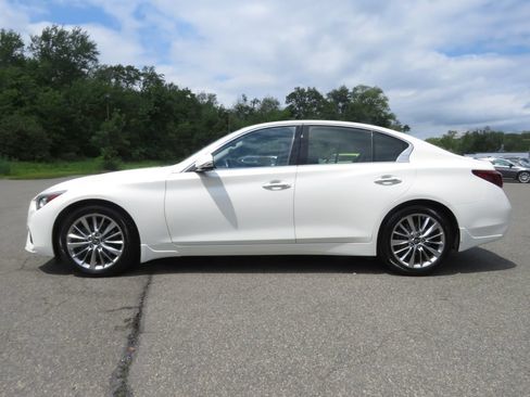 Used 2022 INFINITI Q50 Luxe w/ Cargo Package AWD/4WD image 8