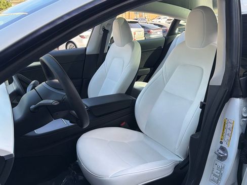Used 2023 Tesla Model 3 Standard Range image 26