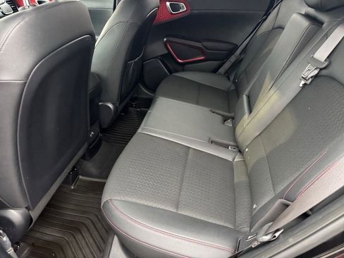Used 2023 Kia Soul GT-Line image 11