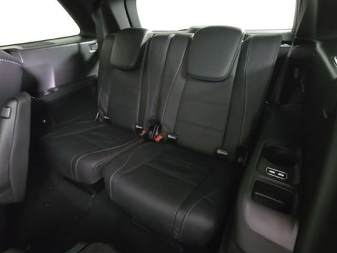 New 2026 Mercedes-Benz GLS 450 4MATIC image 16