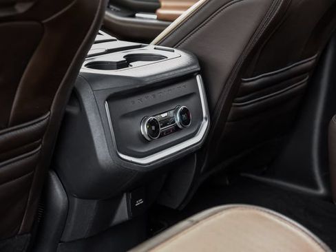 Used 2025 Ford Expedition King Ranch AWD/4WD image 47