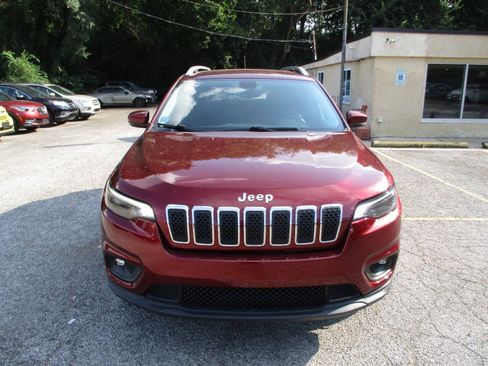 Used 2019 Jeep Cherokee Latitude Plus w/ Comfort/Convenience Group AWD/4WD image 12