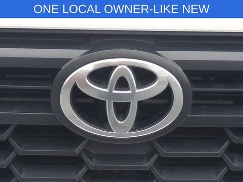 Used 2024 Toyota Tacoma TRD Sport image 40