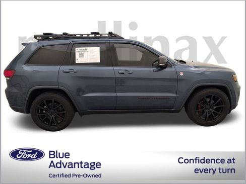 Used 2020 Jeep Grand Cherokee Trailhawk w/ Trailhawk Luxury Group image 2