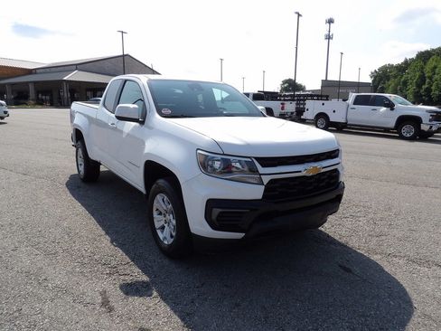 Used 2022 Chevrolet Colorado LT w/ Fleet Safety Package RWD image 11