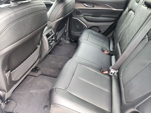 New 2026 Jeep Grand Cherokee Limited AWD/4WD image 24
