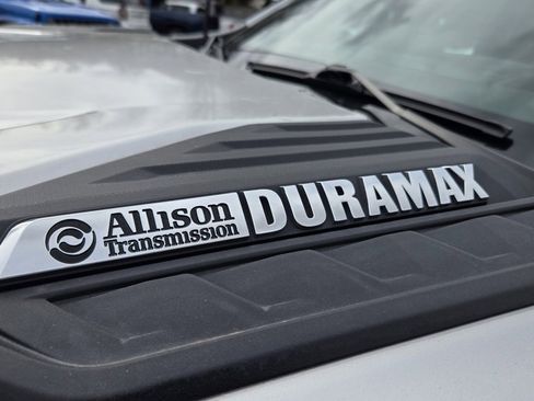 Used 2023 Chevrolet Silverado 2500 High Country w/ Z71 Off-Road Package image 7