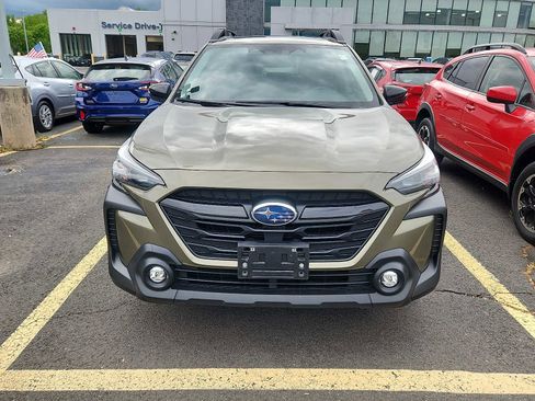 Used 2023 Subaru Outback Onyx Edition AWD/4WD image 2