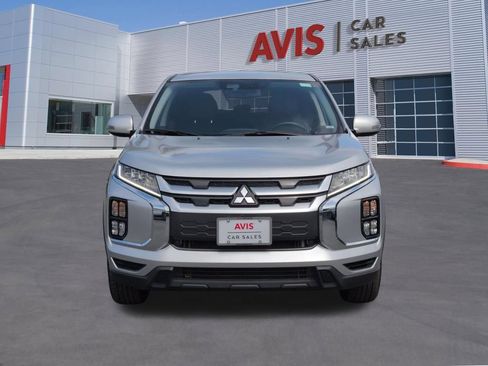 Used 2025 Mitsubishi Outlander Sport SE AWD/4WD image 2