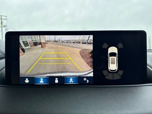 Used 2023 Acura MDX SH-AWD w/ Technology Package image 16