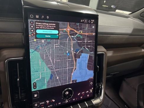 Used 2025 GMC Yukon Denali Ultimate image 43