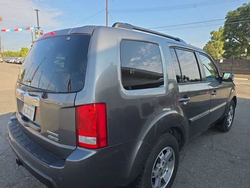 Used 2010 Honda Pilot Touring image 8