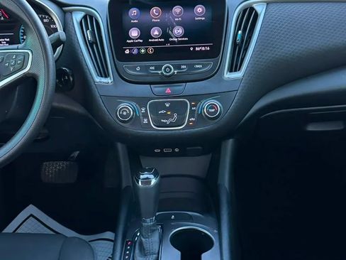 Used 2019 Chevrolet Malibu LS FWD image 12