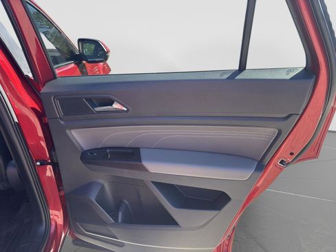Used 2021 Volkswagen Atlas Cross Sport SE w/ Panoramic Sunroof Package AWD/4WD image 22