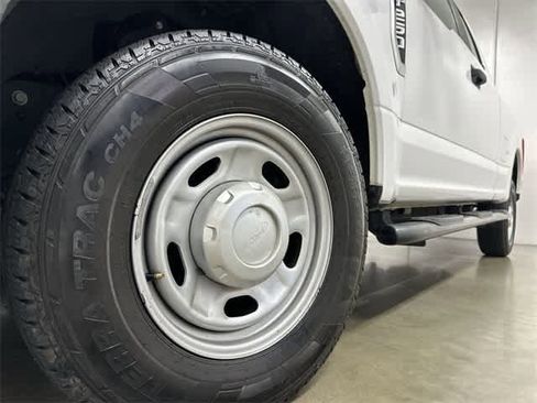 Used 2019 Ford F250 XL w/ Power Equipment Group image 28