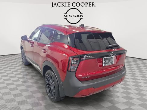 New 2026 Nissan Kicks SR image 7