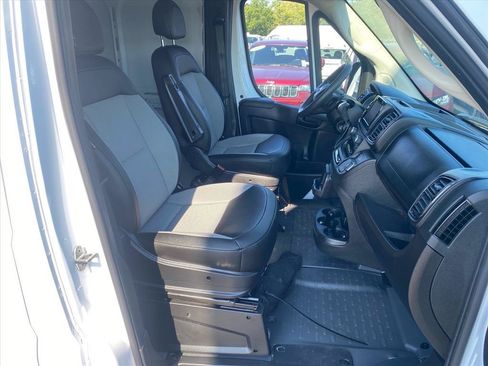 Used 2026 RAM ProMaster 2500 w/ Convenience Group FWD image 21