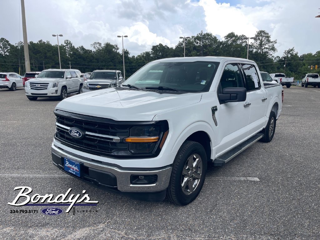 Used 2025 Ford F150 XLT w/ Equipment Group 301A Standard RWD image 3
