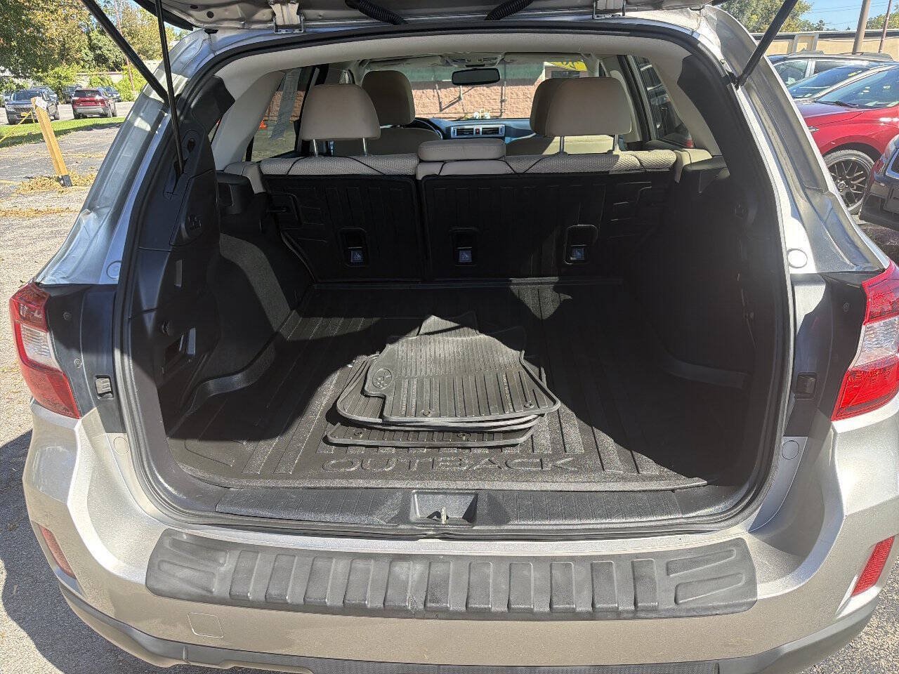 Used 2017 Subaru Outback 2.5i Premium AWD/4WD image 9