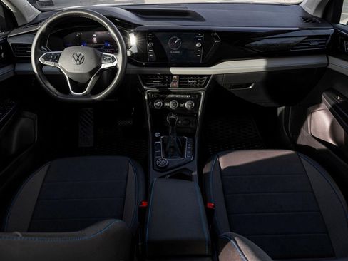 Used 2024 Volkswagen Taos SE image 24