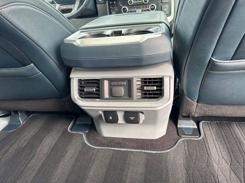 Used 2022 Ford F150 Limited image 16