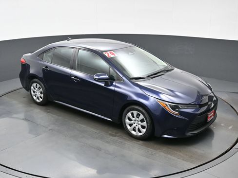 Used 2024 Toyota Corolla LE FWD image 33