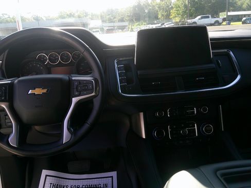 Used 2021 Chevrolet Tahoe LT w/ LT Signature Package image 21