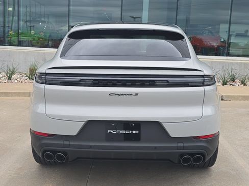 New 2026 Porsche Cayenne S AWD/4WD image 6