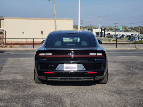 Used 2025 Dodge Charger Daytona R/T w/ Quick Order Package 25M R/T AWD/4WD image 8