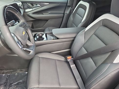 Used 2026 Chevrolet Blazer EV LT w/ LPO, Blackout Package image 23