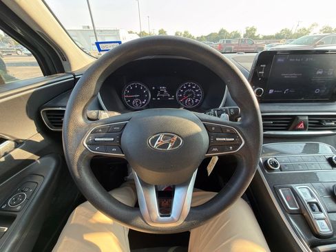 Used 2022 Hyundai Santa Fe SE FWD image 12